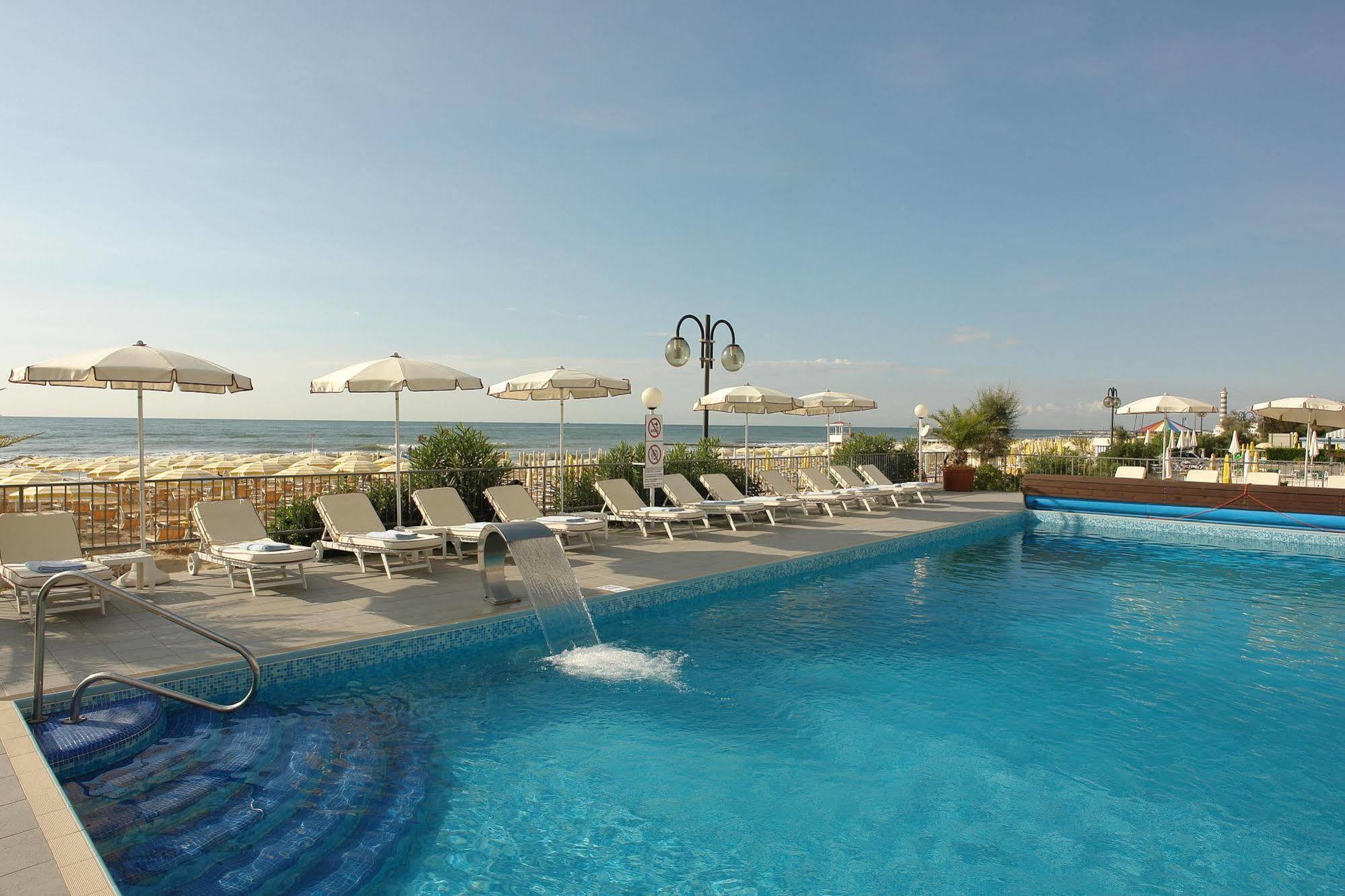 Victoria Frontemare 4*
